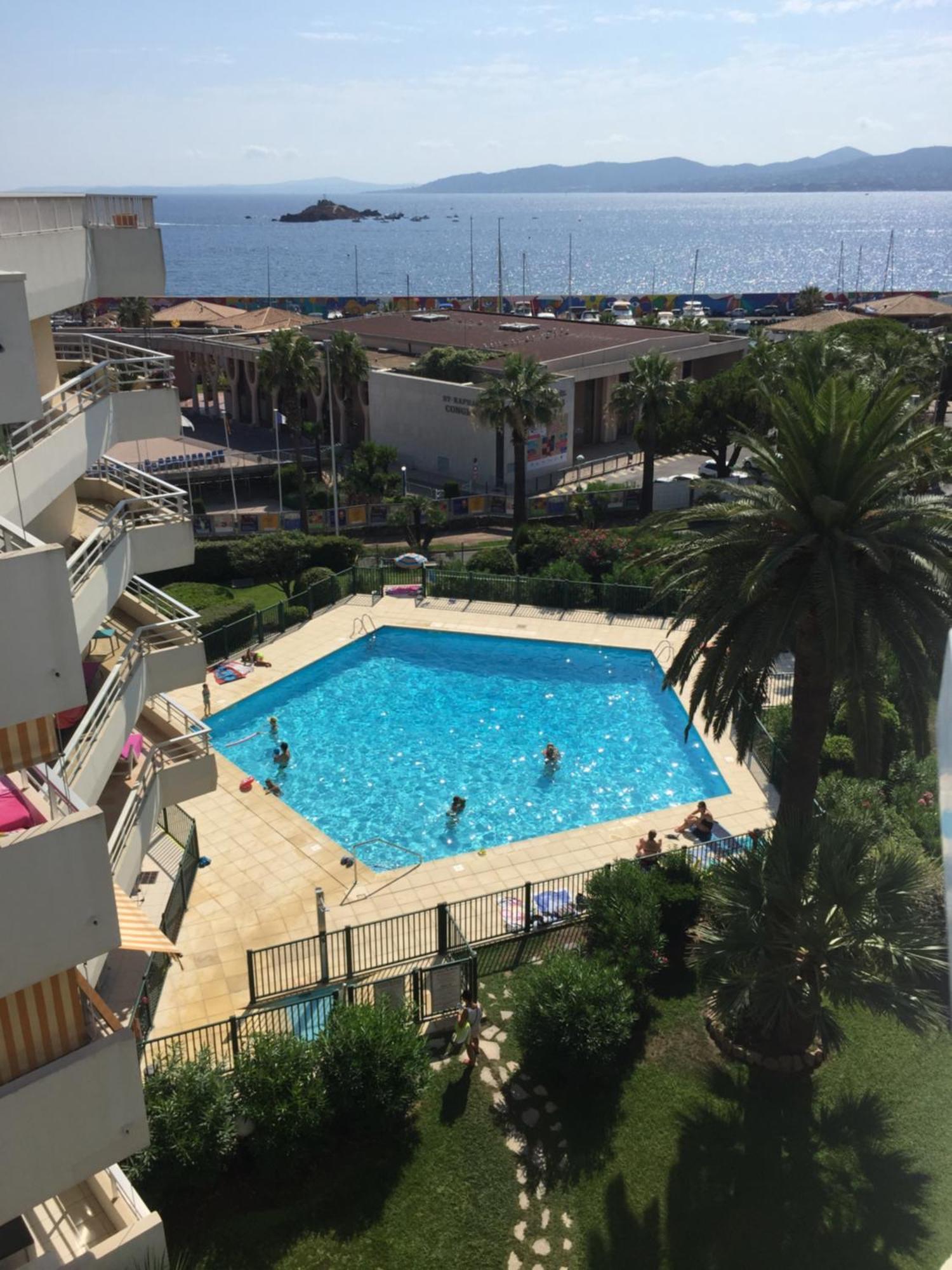 Studio 127, Vue Mer Et Piscine, Port Santa Lucia Saint-Raphaël エクステリア 写真